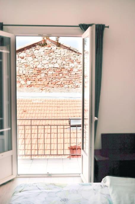 Le Rostan Deux Chambres Avec Balcons Apartment Antibes